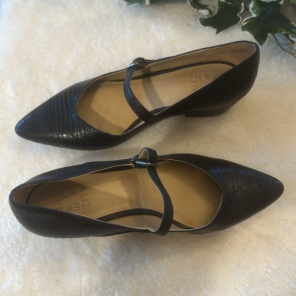 Naturalizer Black Mary Jane Heels